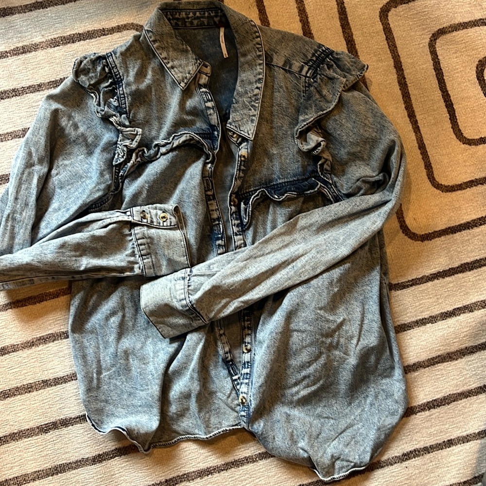 Free people chambray ruffle shirt